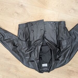 Elegant Black Leather Jacket